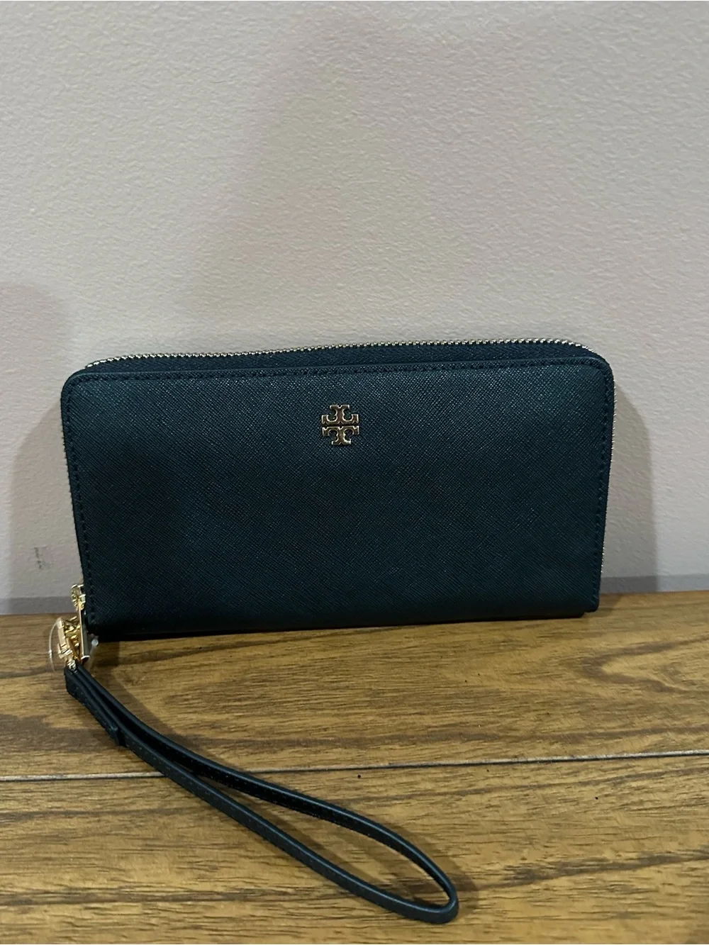 Tory Burch Wallet - Picture 1 of 6